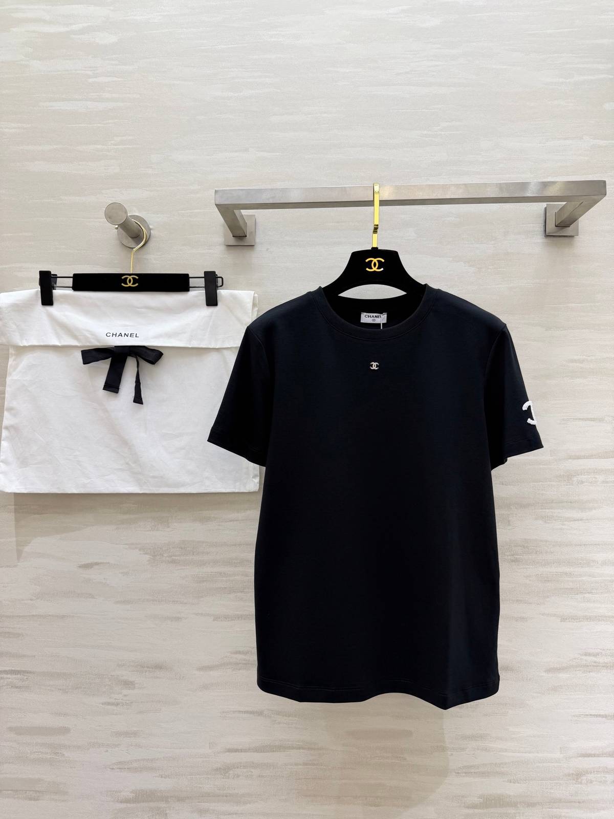 CHANEL シャネル 半袖Tシャツ ココマーク ロゴTシャツ クルーネック 高級感 コットン ブラック