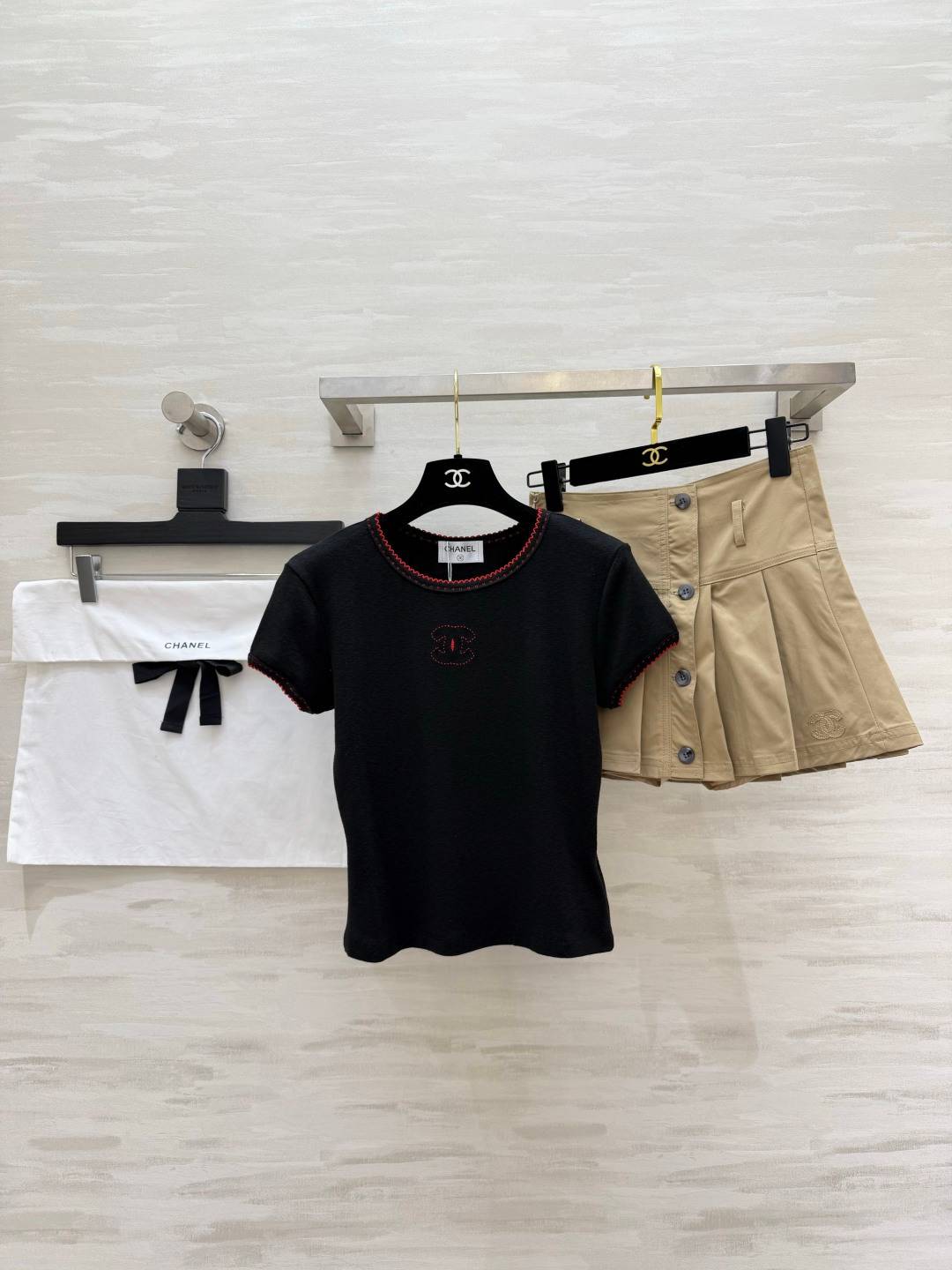 CHANEL シャネル Tシャツ 半袖 ココマーク刺繍 赤糸ステッチ クルーネック 黒 ブラック 36 38 40