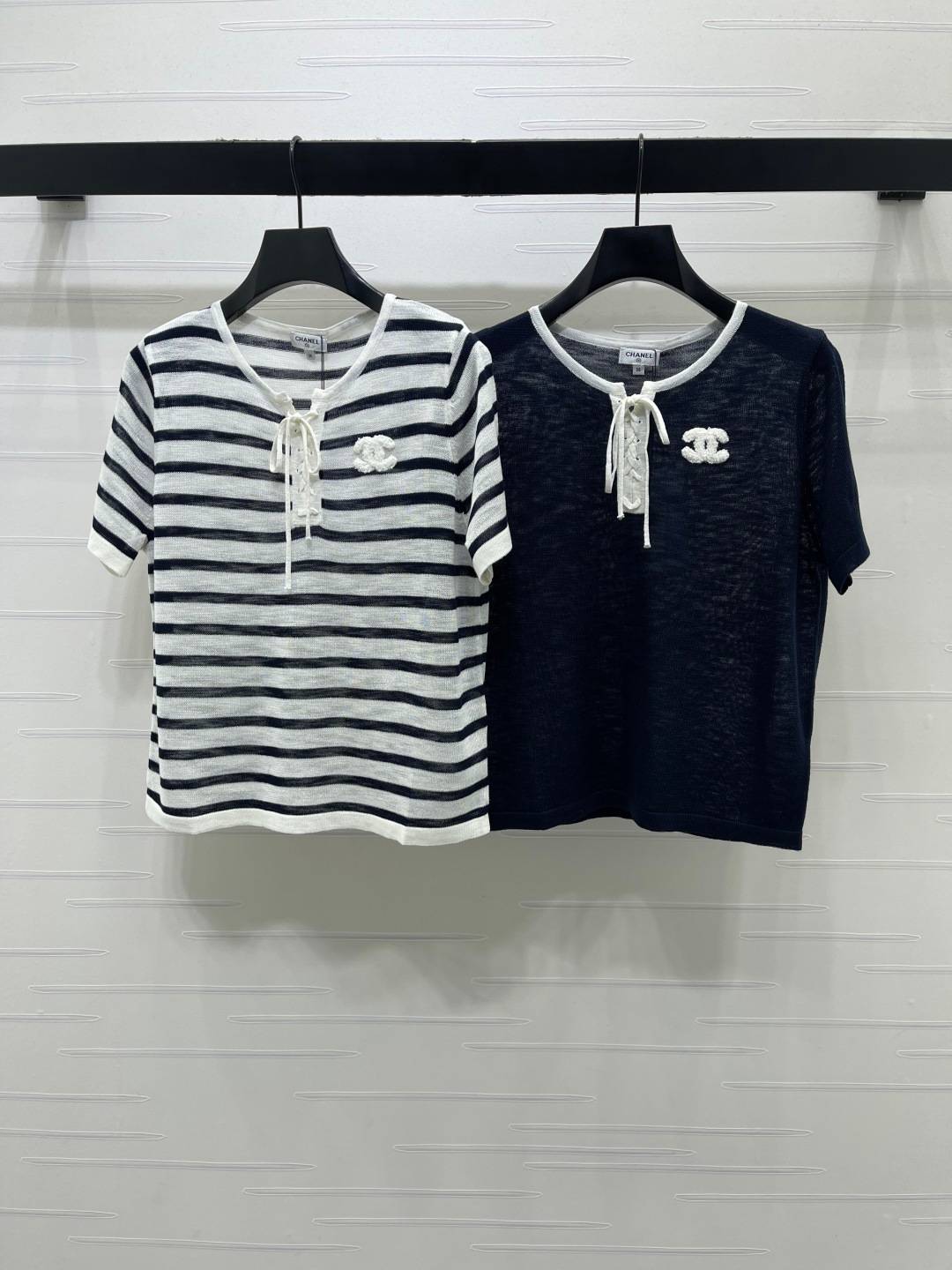 CHANEL シャネル Tシャツ 半袖 ボーダー ココマーク 紐付き クルーネック 上質コットン 2色展開