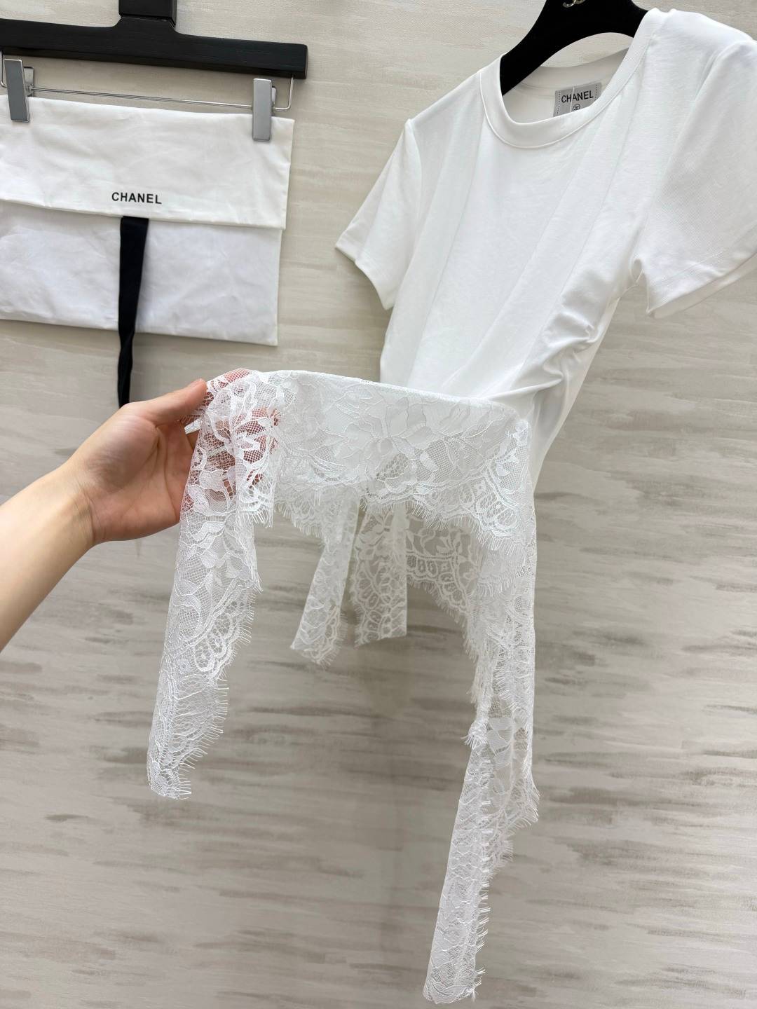 CHANEL シャネル 半袖Tシャツ ココマーク ロゴTシャツ クルーネック フレンチスリーブ フェミニン ホワイト