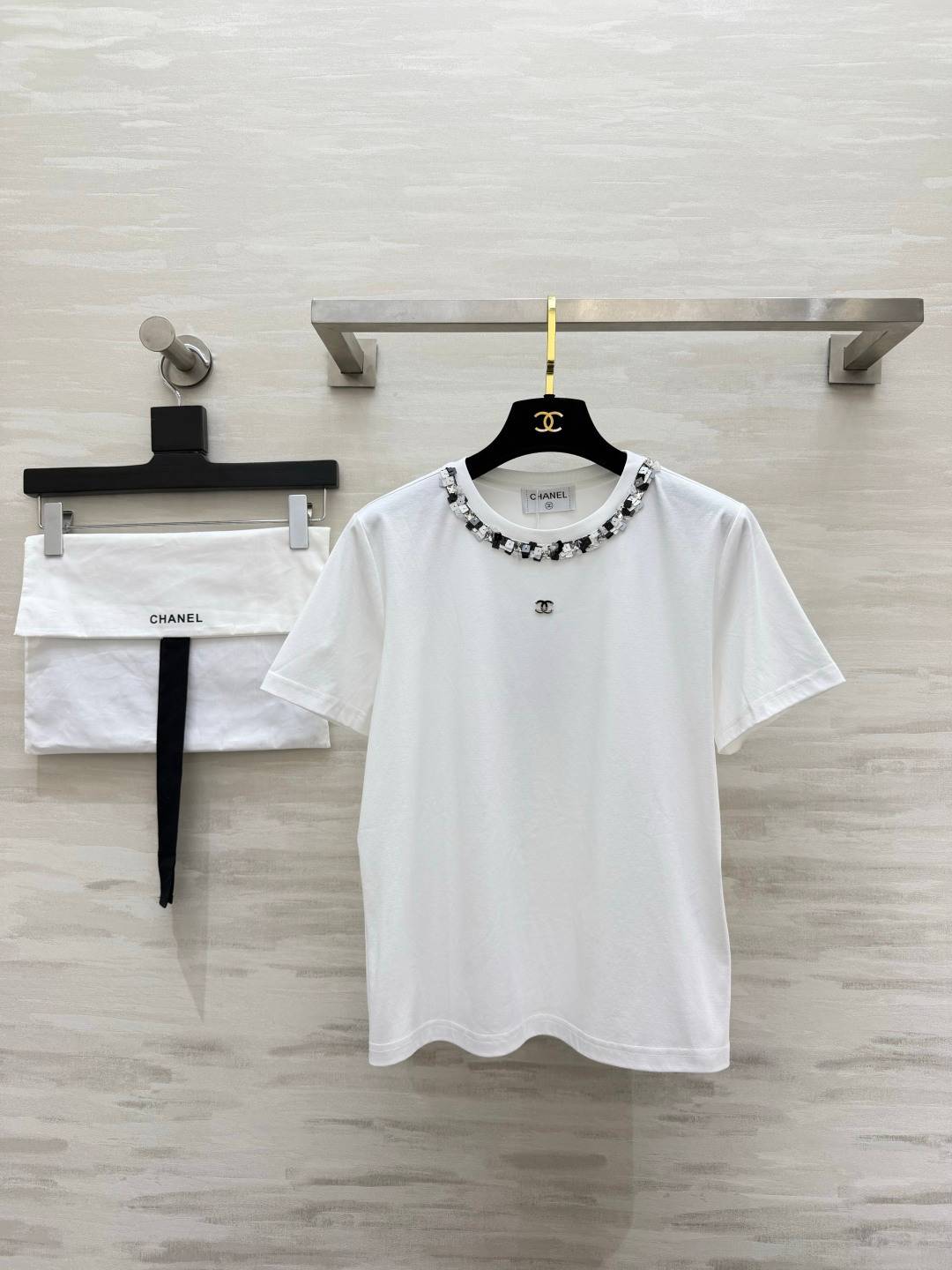 CHANEL シャネル 半袖Tシャツ ココマーク ビジュー装飾 クルーネック ホワイト
