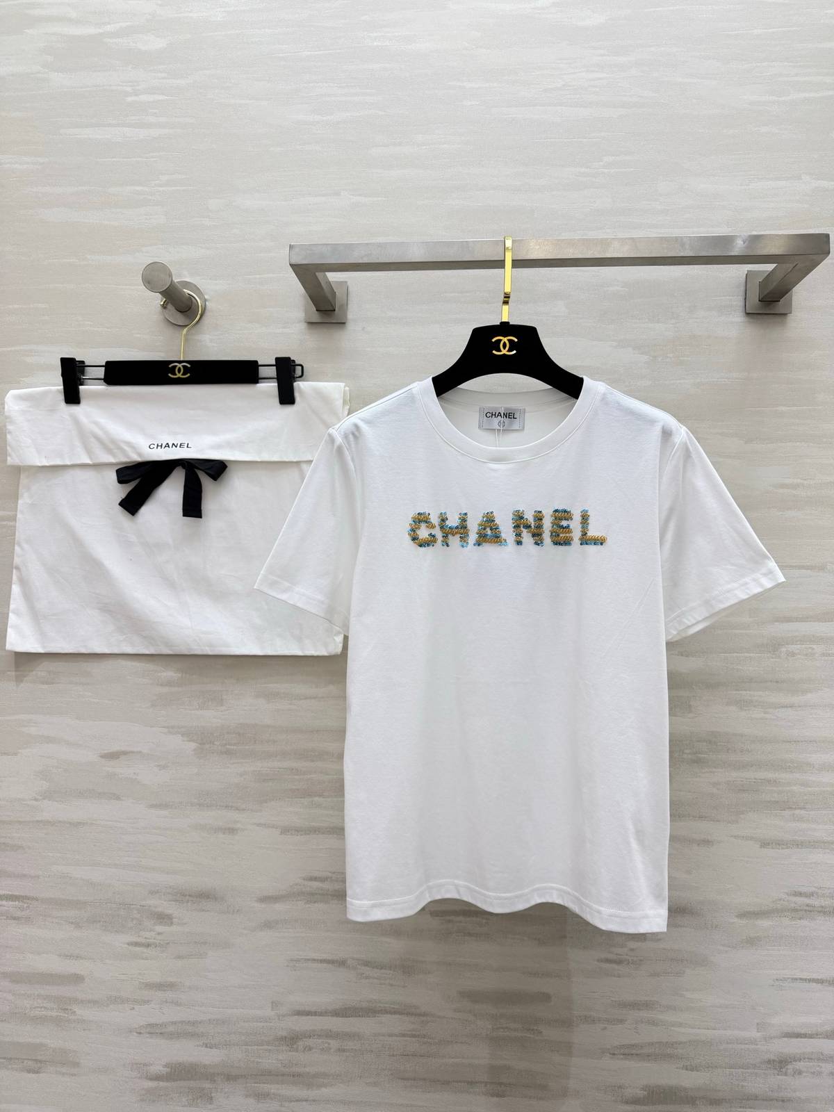 CHANEL シャネル 半袖Tシャツ ロゴTシャツ クルーネック ヴィンテージ 高級感 ホワイト