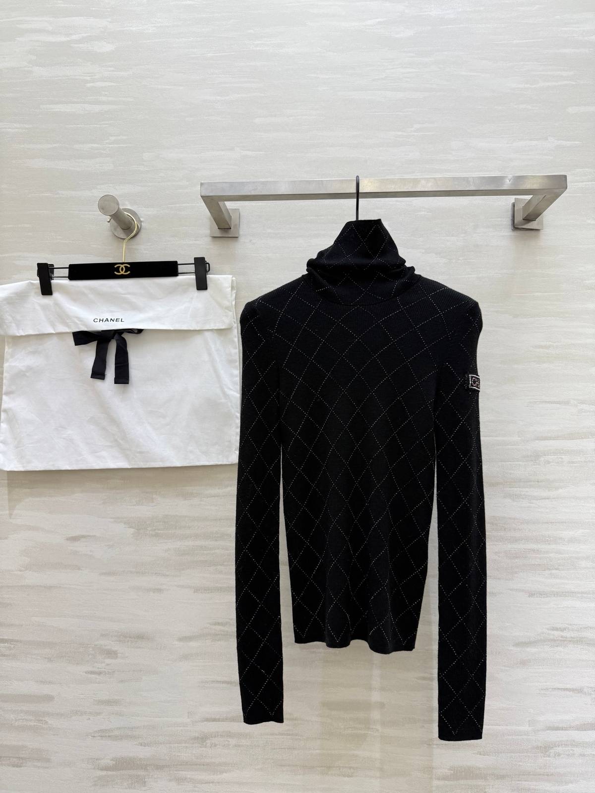 CHANEL シャネル ニットトップス ロゴTシャツ ココマーク クルーネック フレンチスリーブ オフィスカジュアル ブラック