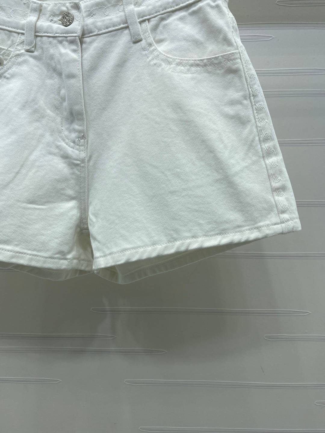 CHANEL シャネル デニムショートパンツ ハイウエスト 白 春夏 ホワイト