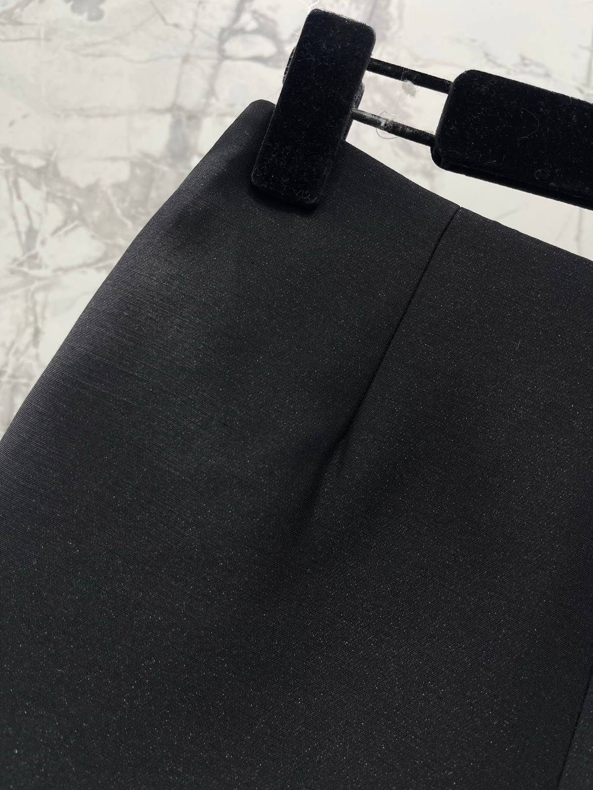 CHANEL シャネル ショートパンツ ハイウエスト Aライン ブラック