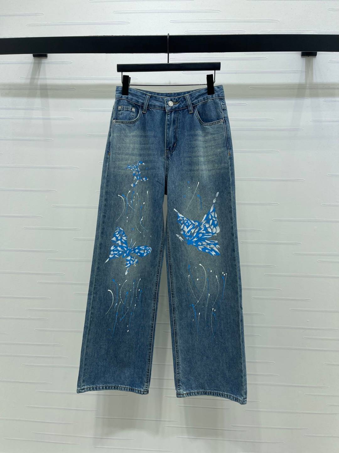 CHANEL シャネル デニムパンツ ストレート ハイウエスト 手描きブタフライ デニムブルー