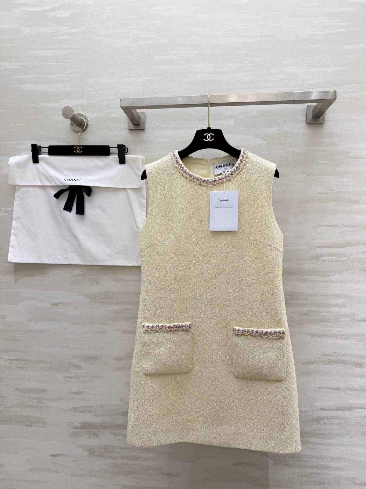 CHANEL シャネル ツイードワンピース ノースリーブ Aライン ベージュ
