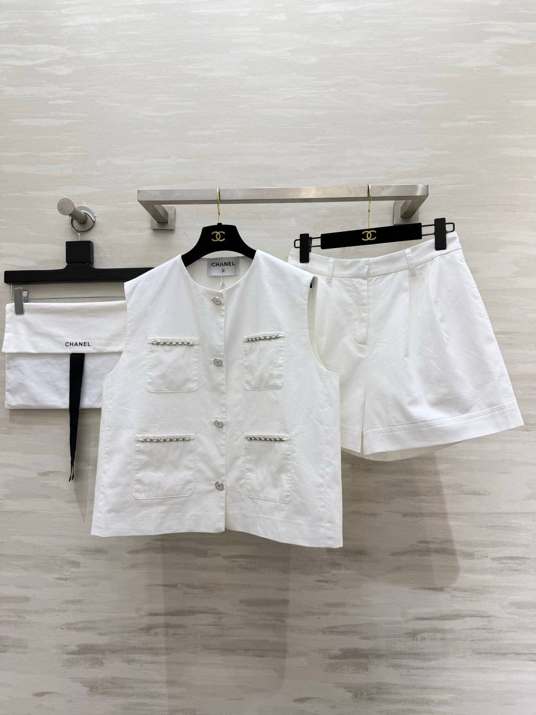 CHANEL シャネル セットアップ 通勤 カジュアル ホワイト