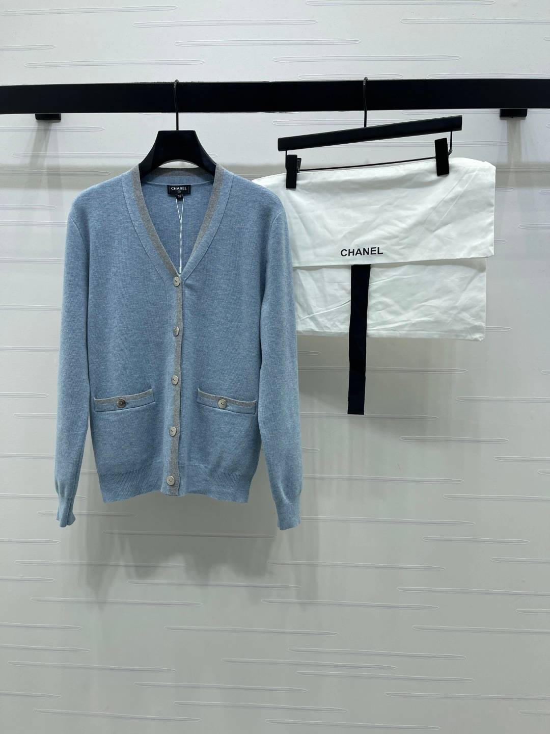 CHANEL シャネル ニットカーディガン 長袖 Vネック レディース ブルー