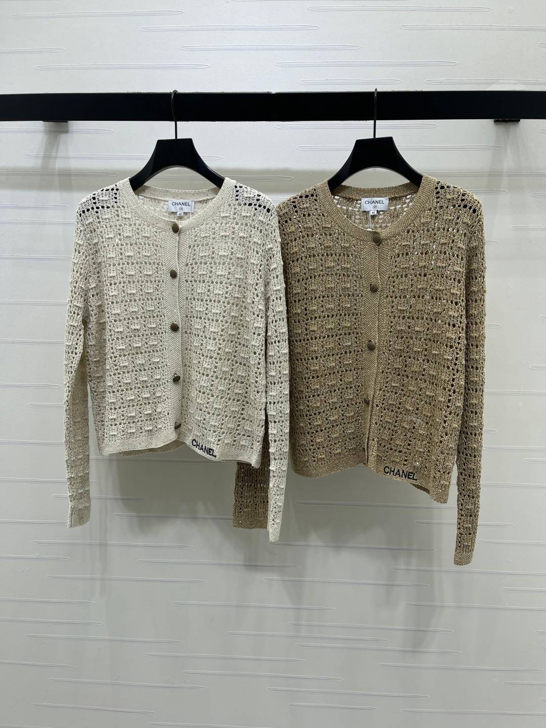 CHANEL シャネル ニットカーディガン 長袖 クルーネック ボタン ベージュ
