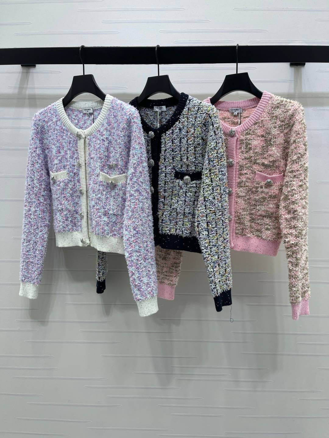 CHANEL シャネル ニットカーディガン 長袖 クルーネック ボタン 3色