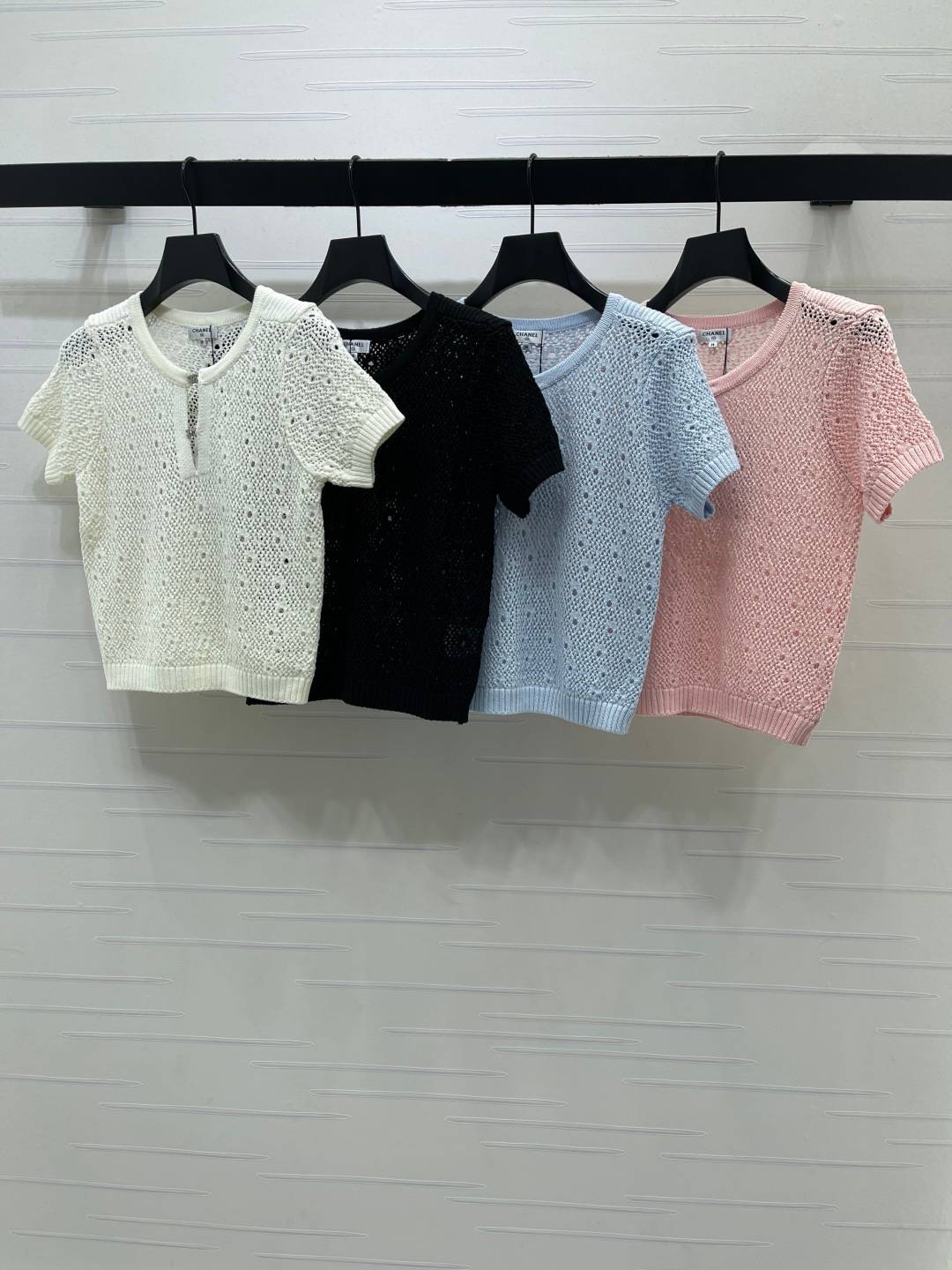 CHANEL シャネル ニット 半袖 ショート丈 ボタン ホワイト