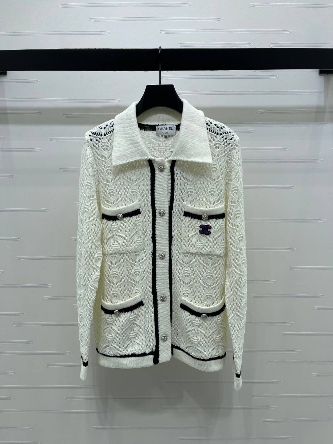 CHANEL シャネル ニットカーディガン 長袖 ボタン レディース ホワイト