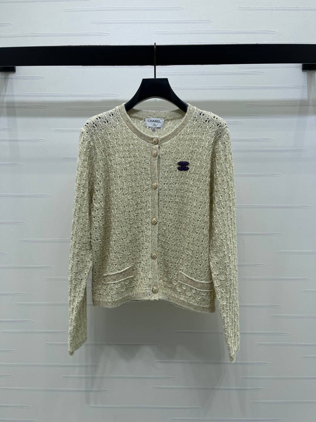 CHANEL シャネル ニットカーディガン クルーネック ボタン レディース ベージュ
