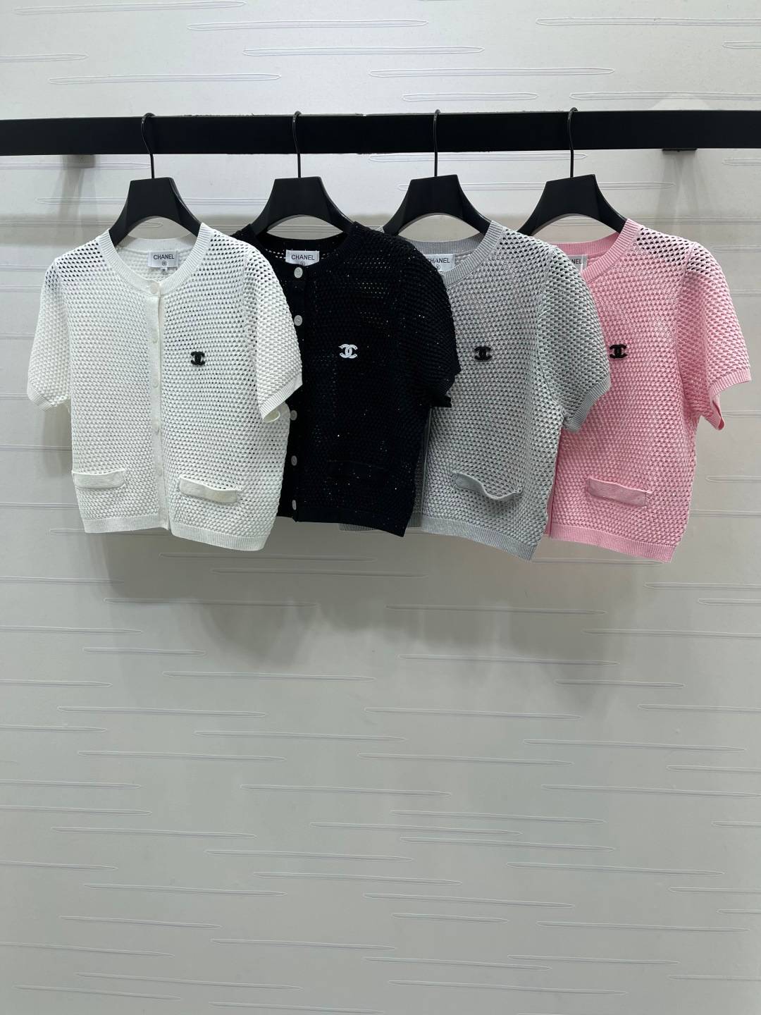 CHANEL シャネル ニットカーディガン 半袖 クルーネック ボタン ホワイト ブラック グレー ピンク