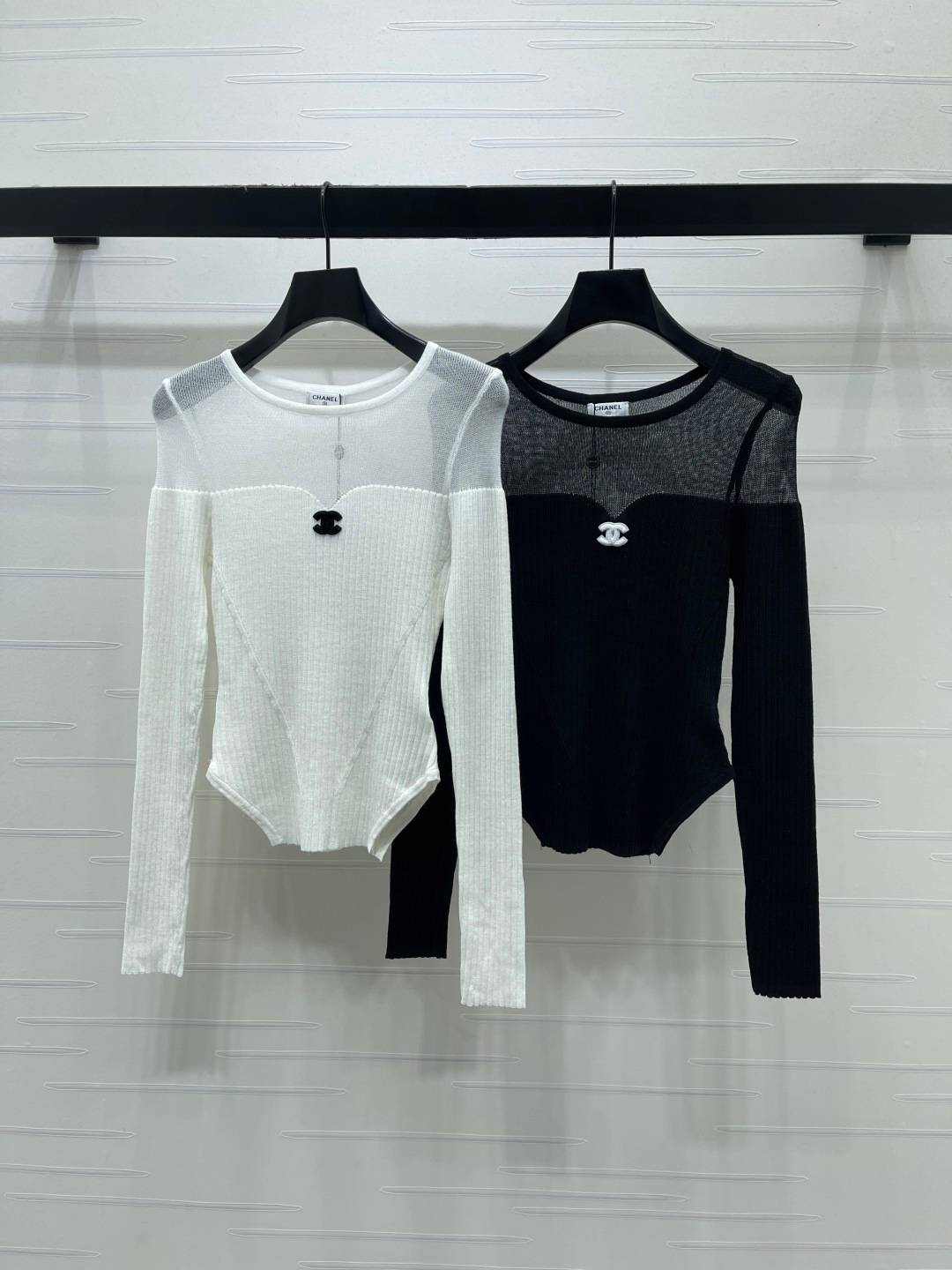 CHANEL シャネル リブニット 長袖 クルーネック ブラック ホワイト