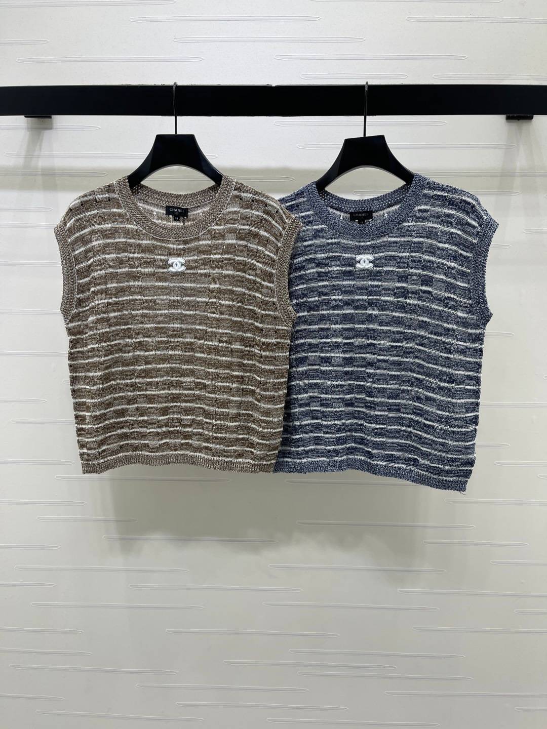 CHANEL シャネル レディースニット クルーネック ショート丈 ベージュ ブルー