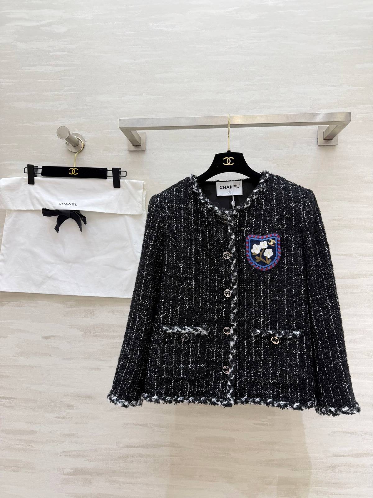 CHANEL シャネル ツイードジャケット ノーカラー レディース 通勤 ブラック