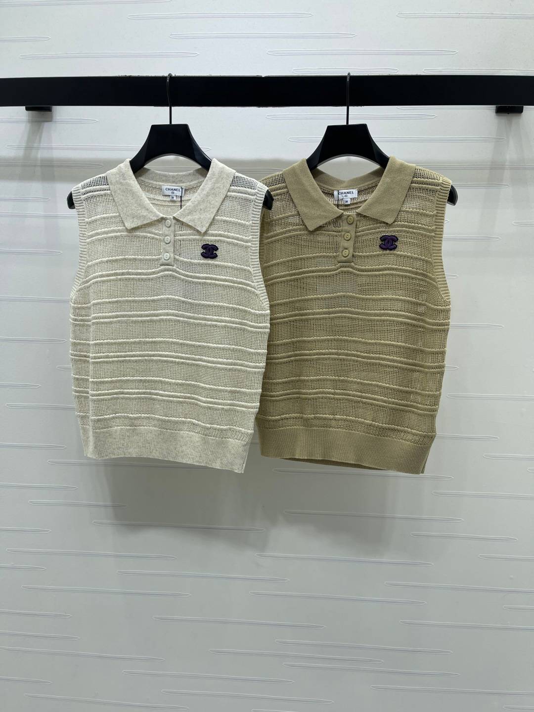 CHANEL シャネル ニットベスト スリーブレス ロゴ 夏 オフホワイト ベージュ