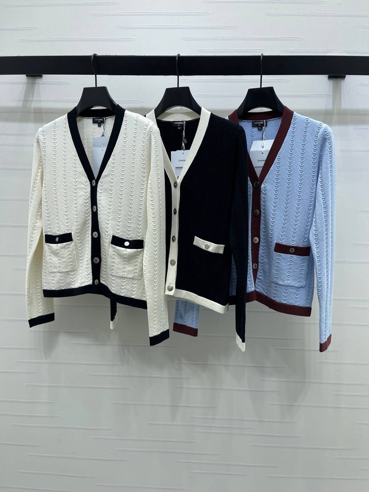 CHANEL シャネル ニットカーディガン Vネック 長袖 ボタン 全色