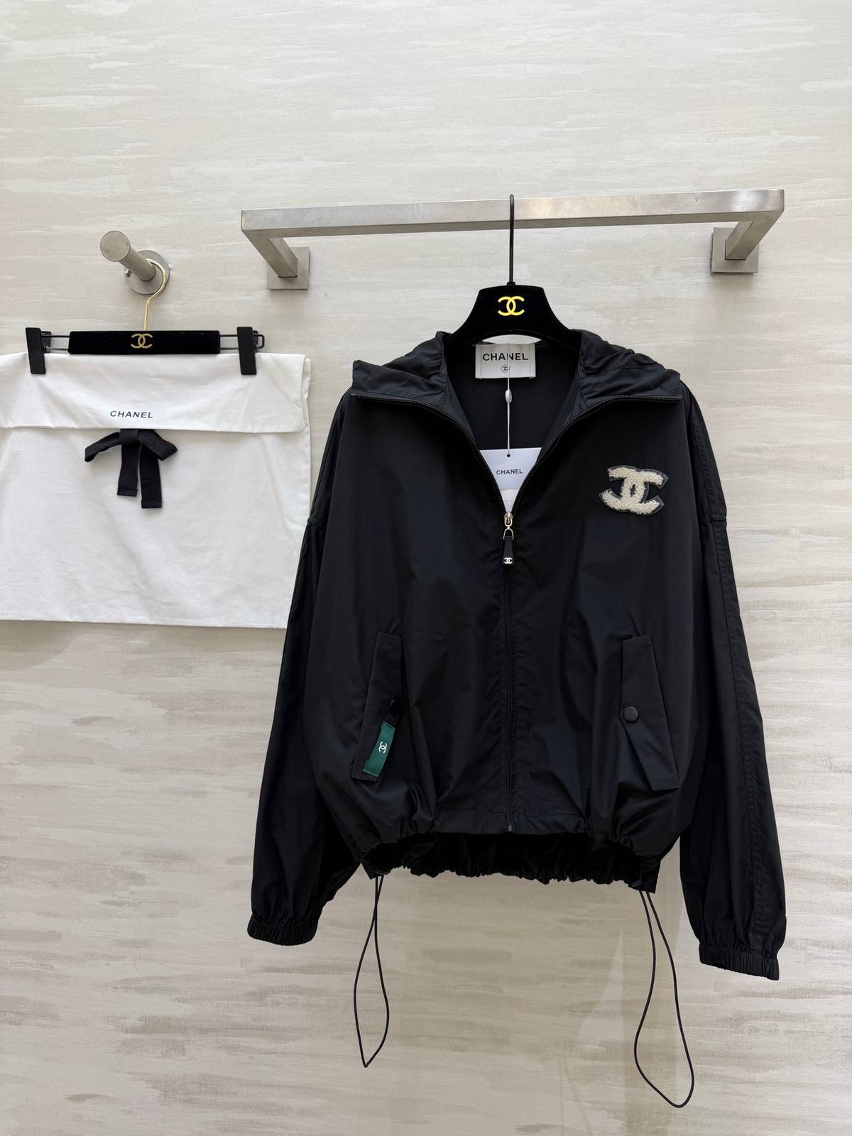 CHANEL シャネル ブルゾン ジップアップ ロゴ ブラック