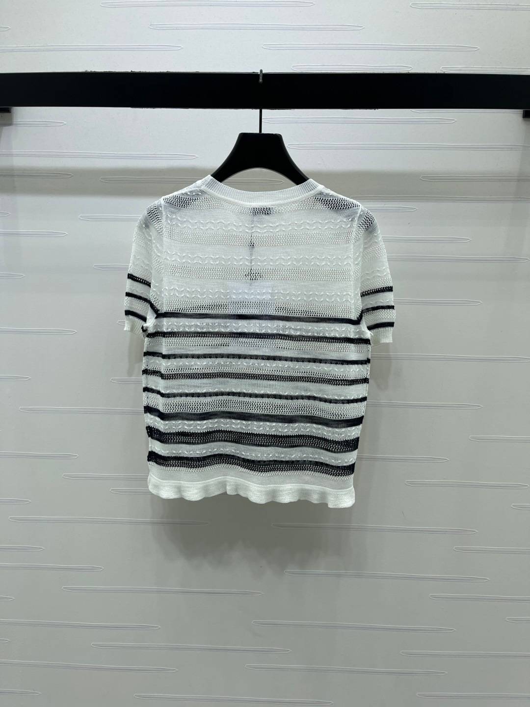 CHANEL シャネル ニットトップス 半袖 クルーネック ストライプ 白黒