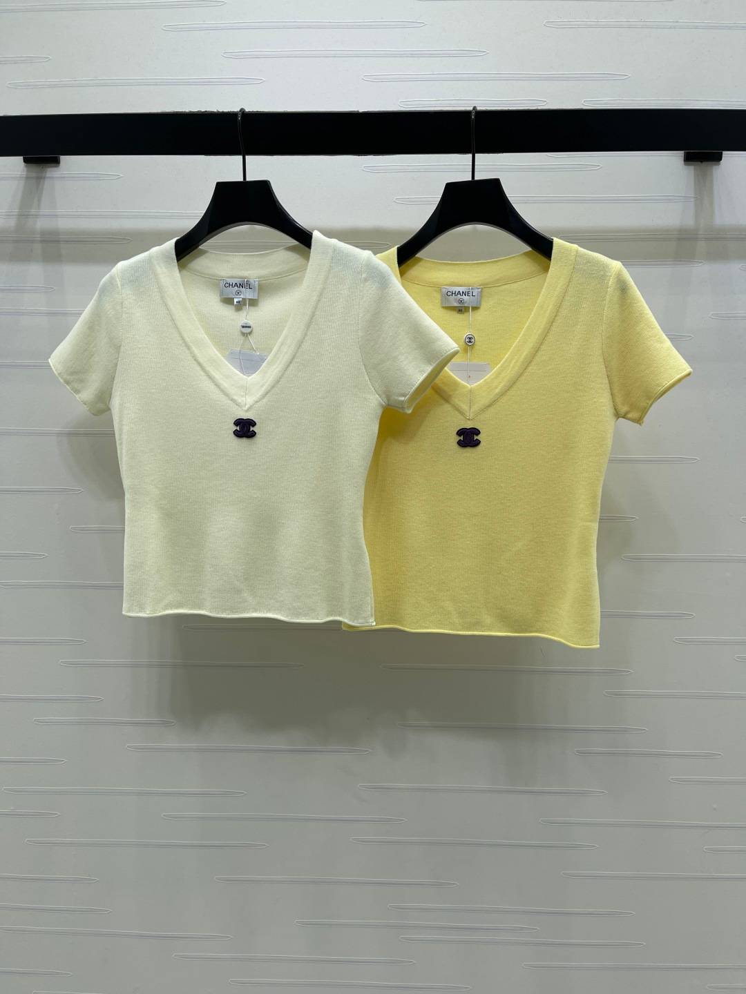 CHANEL シャネル 半袖ニット Vネック ショート丈 イエロー