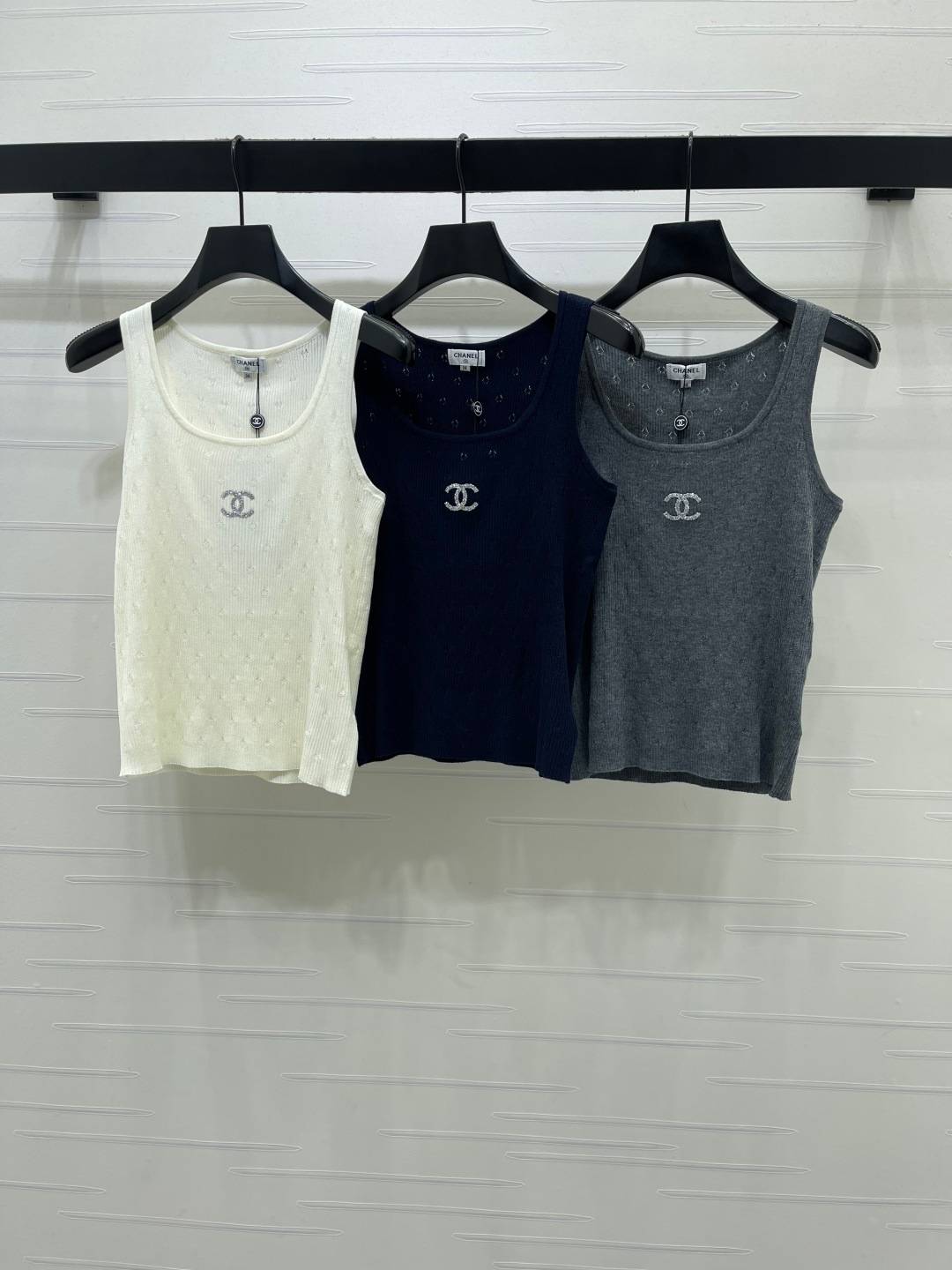 CHANEL シャネル ベスト クルーネック ロゴ ニット ホワイト ネイビー グレー