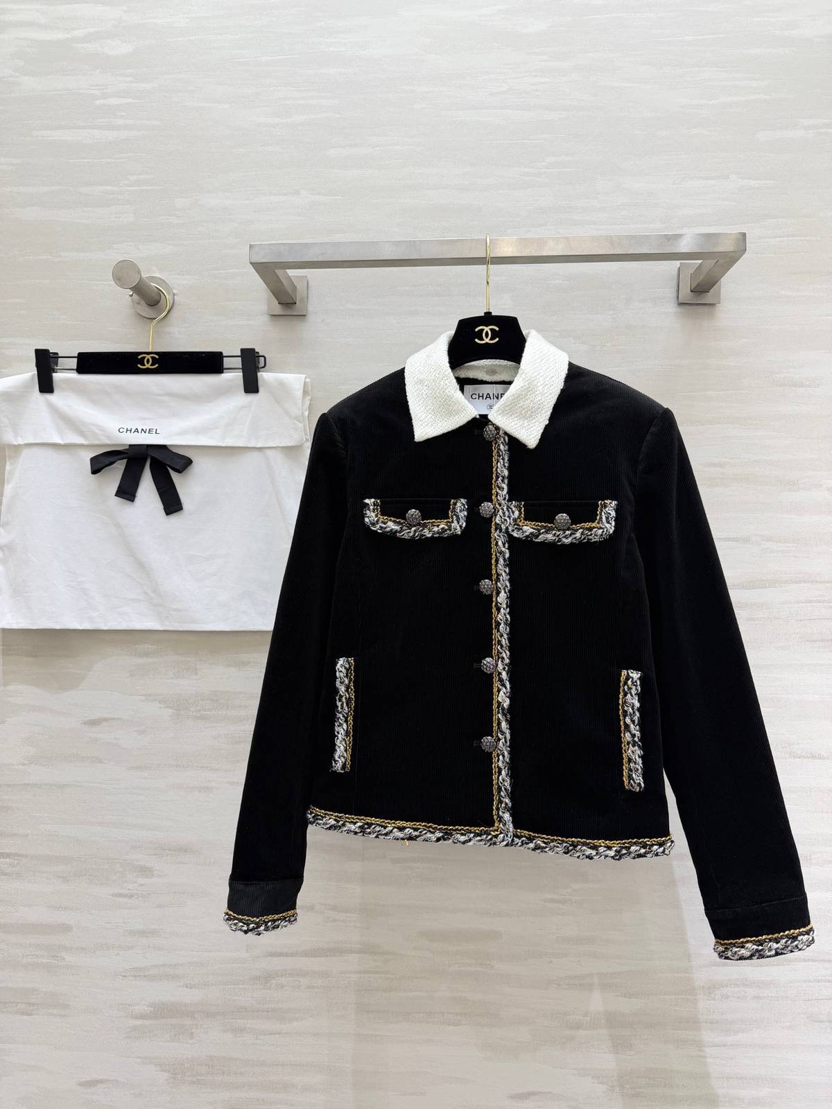 CHANEL シャネル ジャケット ショート丈 レディース ブラック