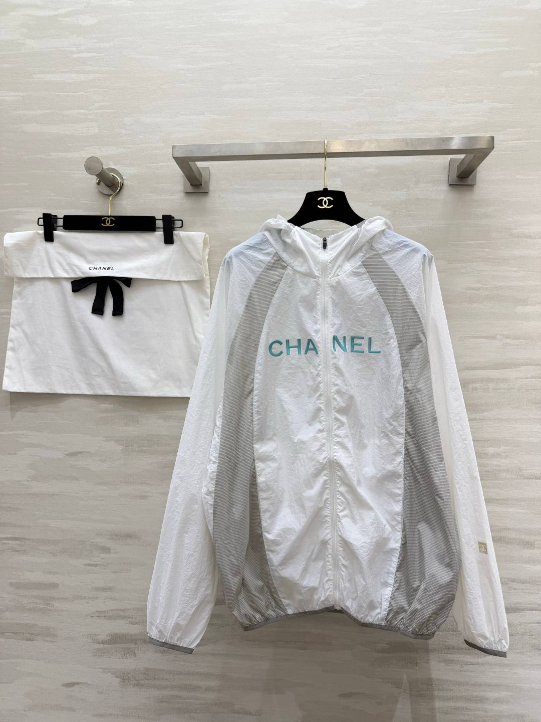 CHANEL シャネル ジャケット ジップアップ ロゴ ホワイト