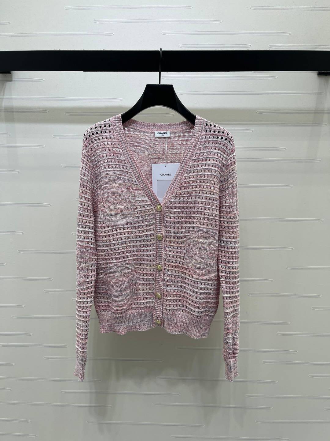 CHANEL シャネル ニットカーディガン Vネック 長袖 ボタン ピンク