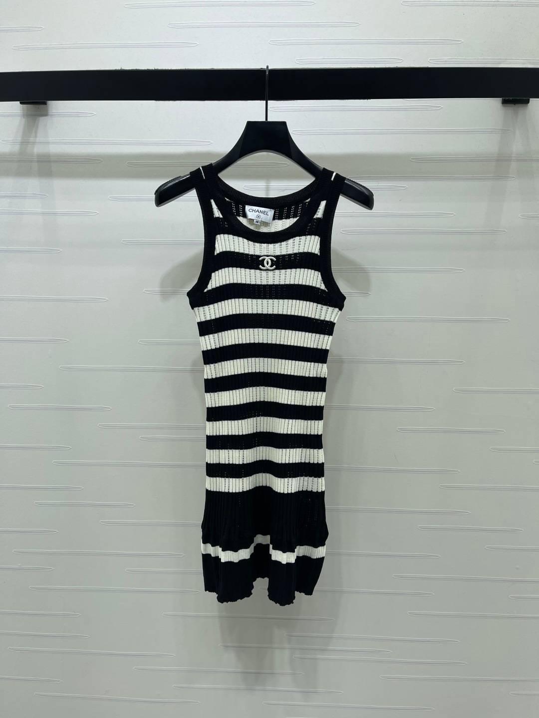 CHANEL シャネル ベスト ストライプ ロゴ レディース ブラック ホワイト