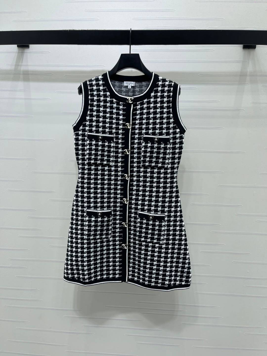 CHANEL シャネル ニットワンピース 千鳥格子 ボタン レディース ブラック ホワイト