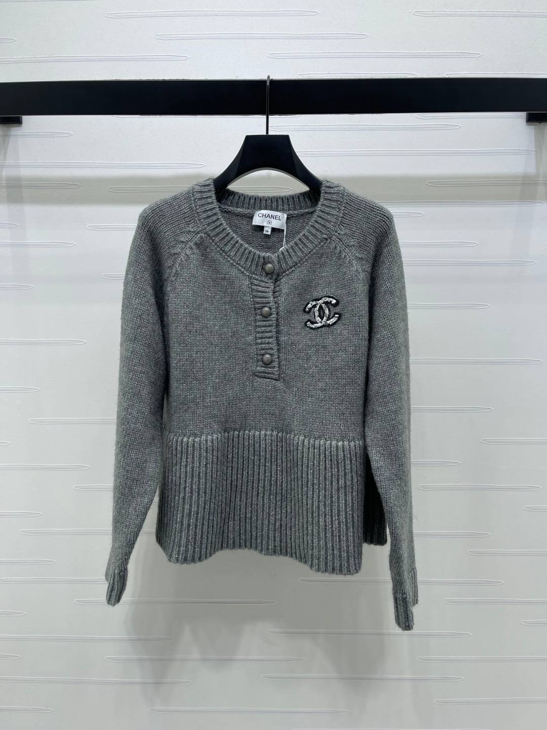 CHANEL シャネル ニットカーディガン 長袖 クルーネック ボタン グレー