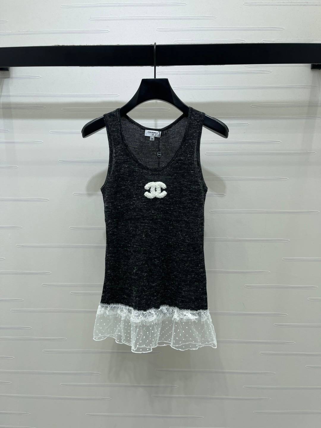 CHANEL シャネル ベスト クルーネック ロゴ レディース グレー
