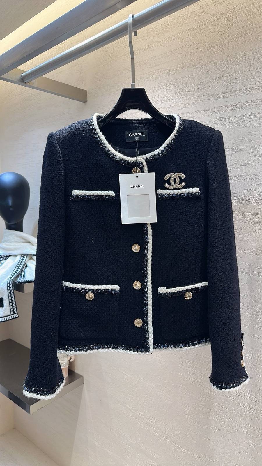 CHANEL シャネル ツイードジャケット ショート丈 ロゴ レディース ブラック