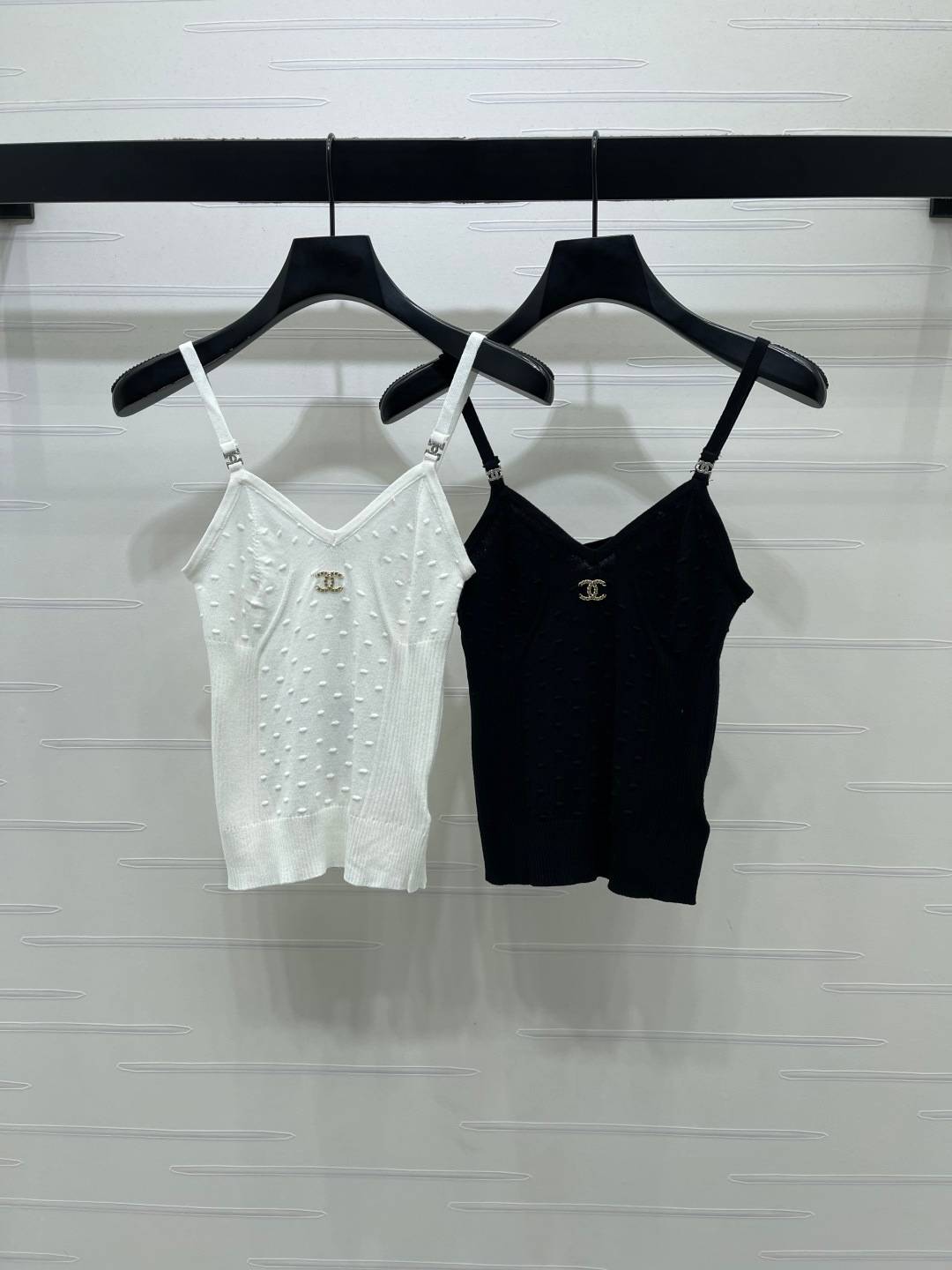 CHANEL シャネル ニットベスト Vネック レディース レイヤード ブラック ホワイト
