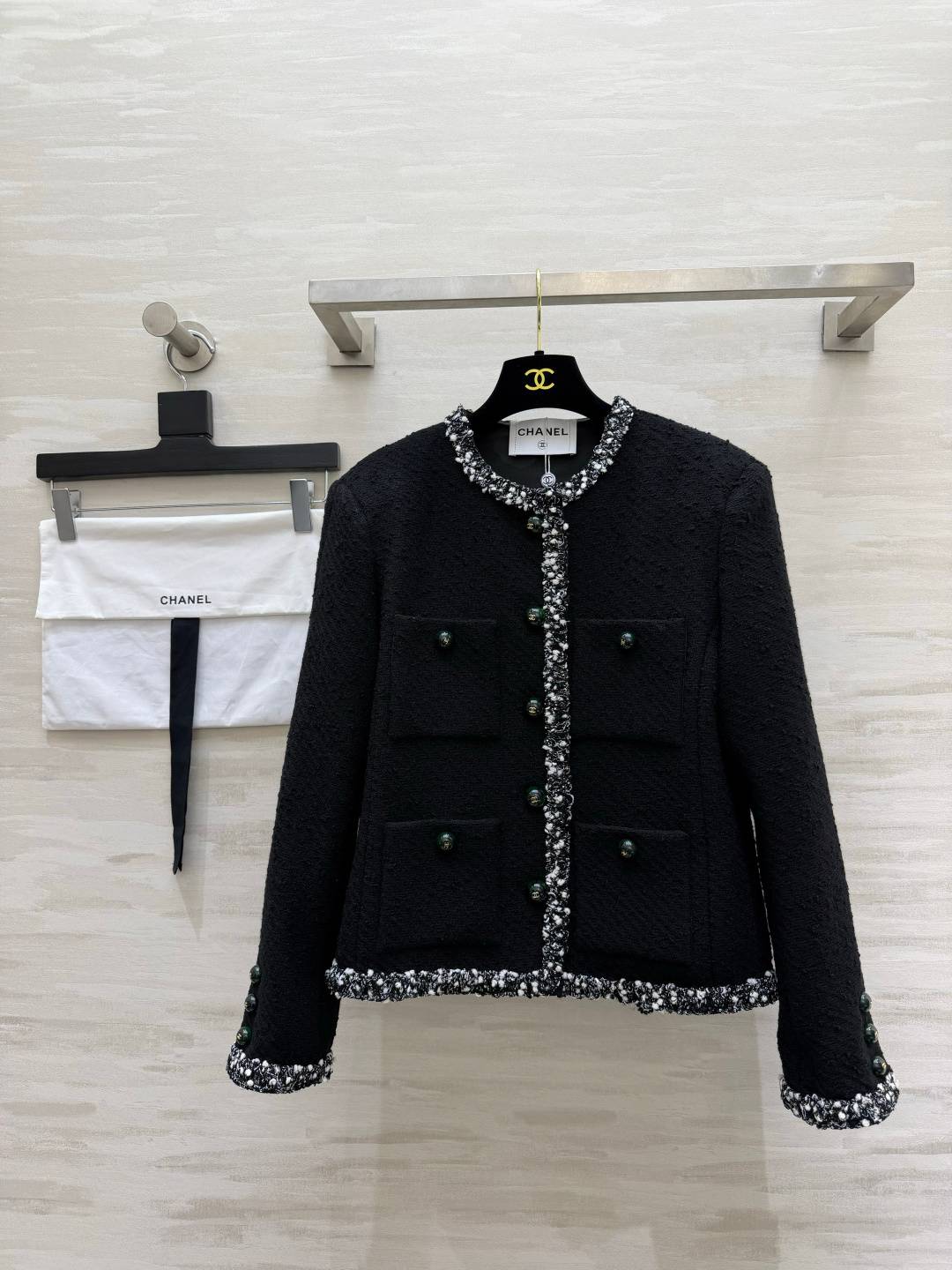 CHANEL シャネル ツイードジャケット レディース ショート丈 ブラック