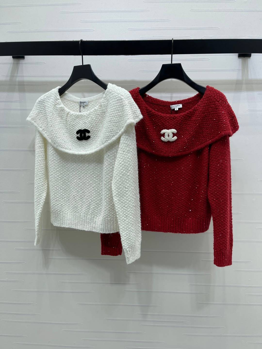 CHANEL シャネル ニットセーター クルーネック ロゴ 長袖 ホワイト レッド