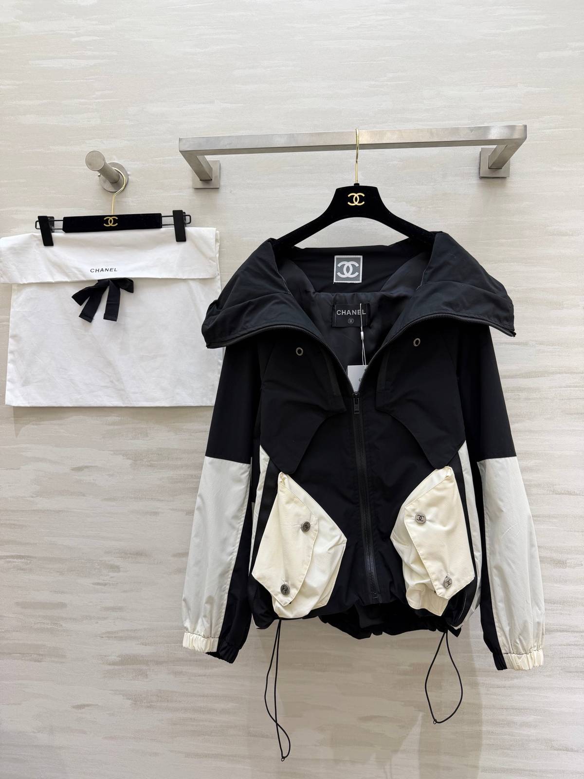 CHANEL シャネル 連帽ジャケット ジップアップ レディース ブラック