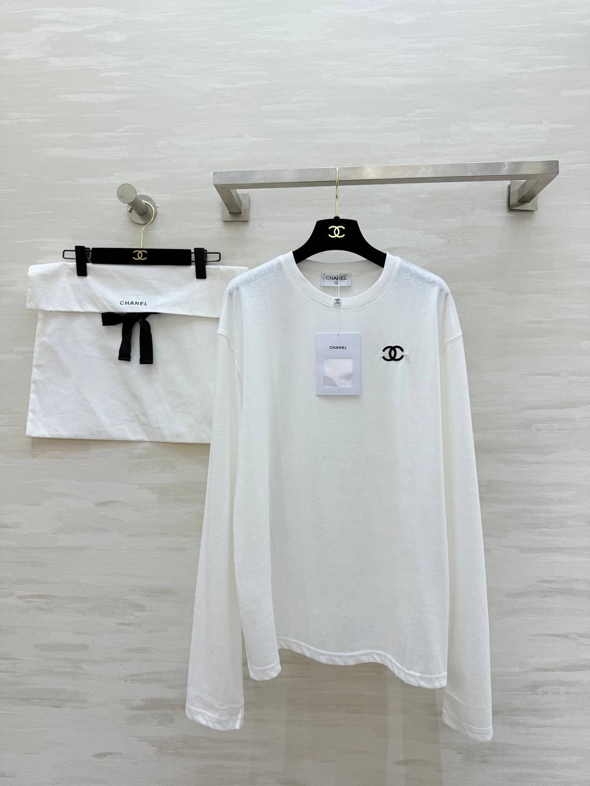 CHANEL シャネル トップス 長袖 刺繍 ホワイト