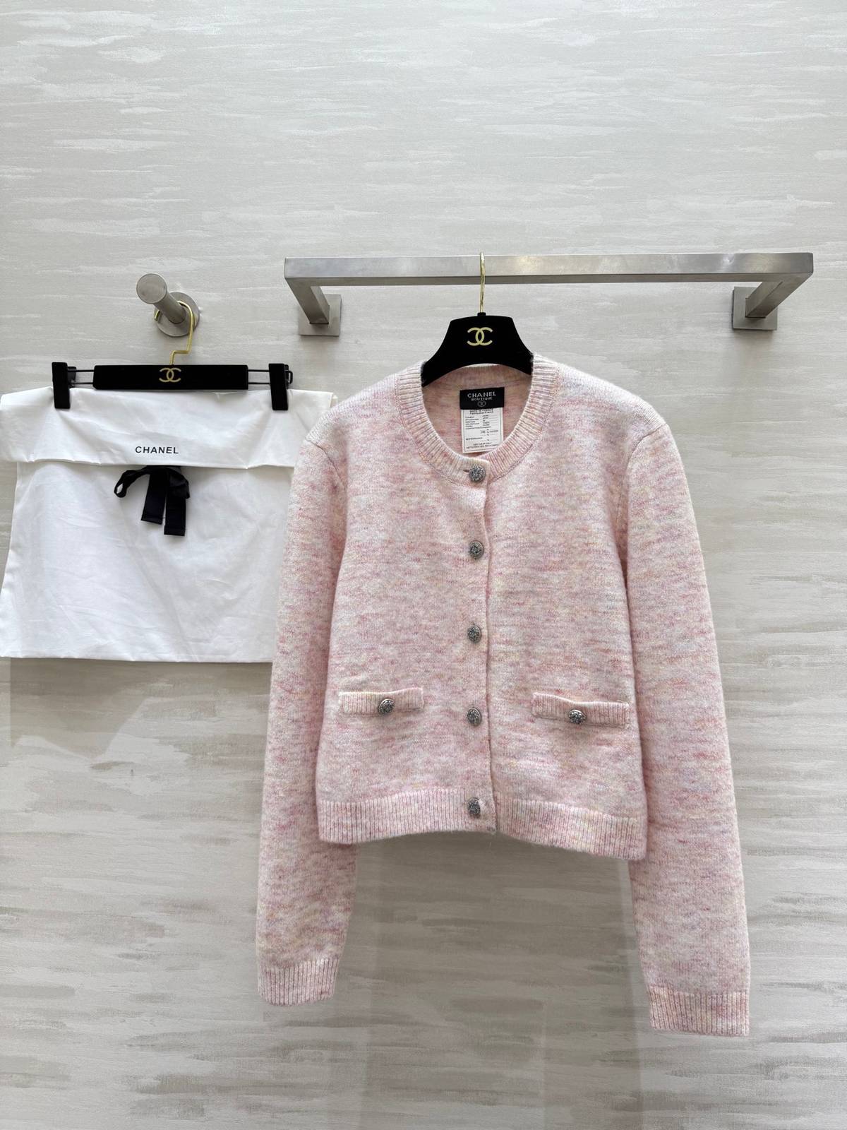CHANEL シャネル ニットカーディガン 長袖 ボタン ショート丈 ピンク