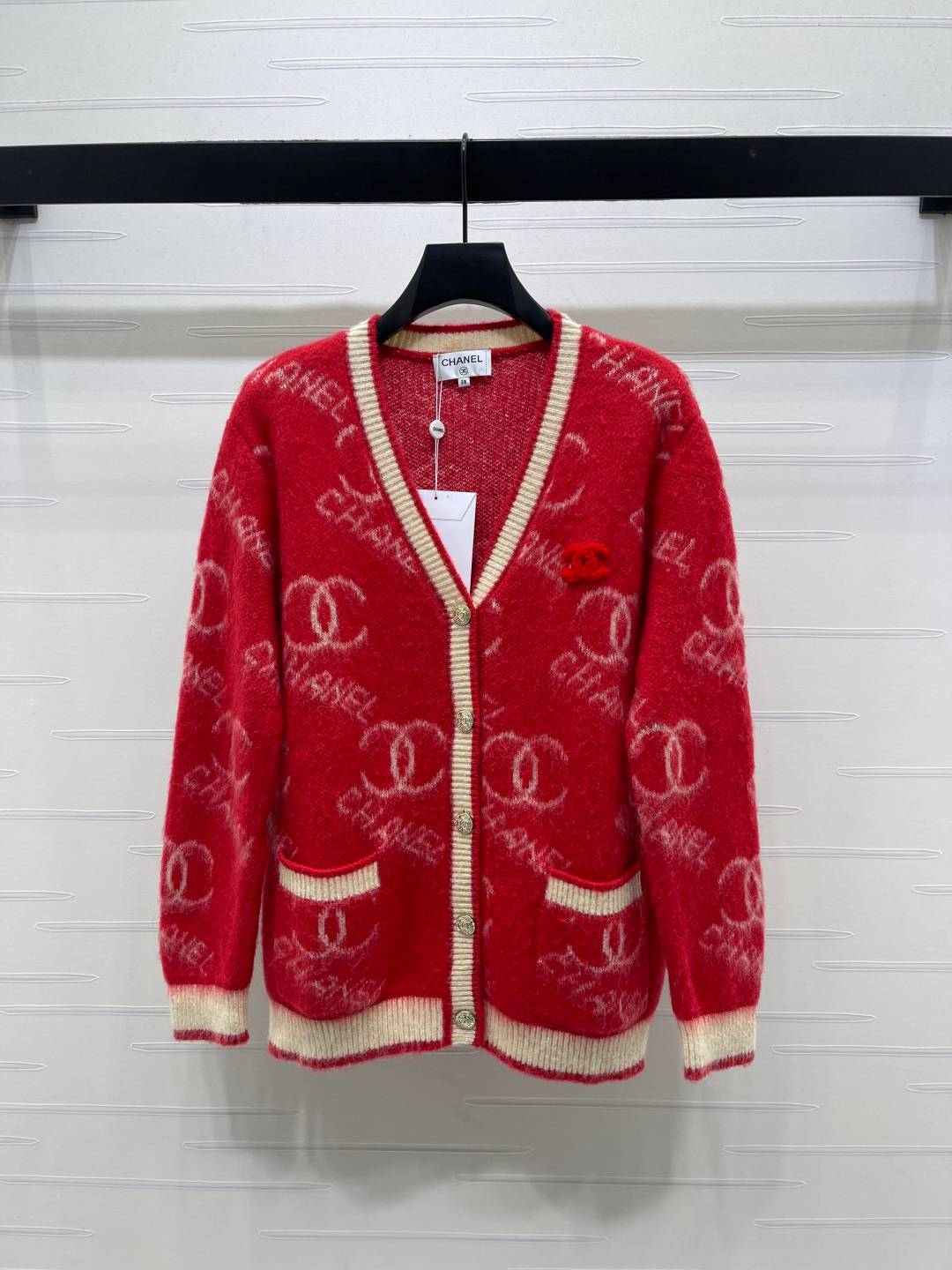 CHANEL シャネル ニットカーディガン Vネック 長袖 レッド