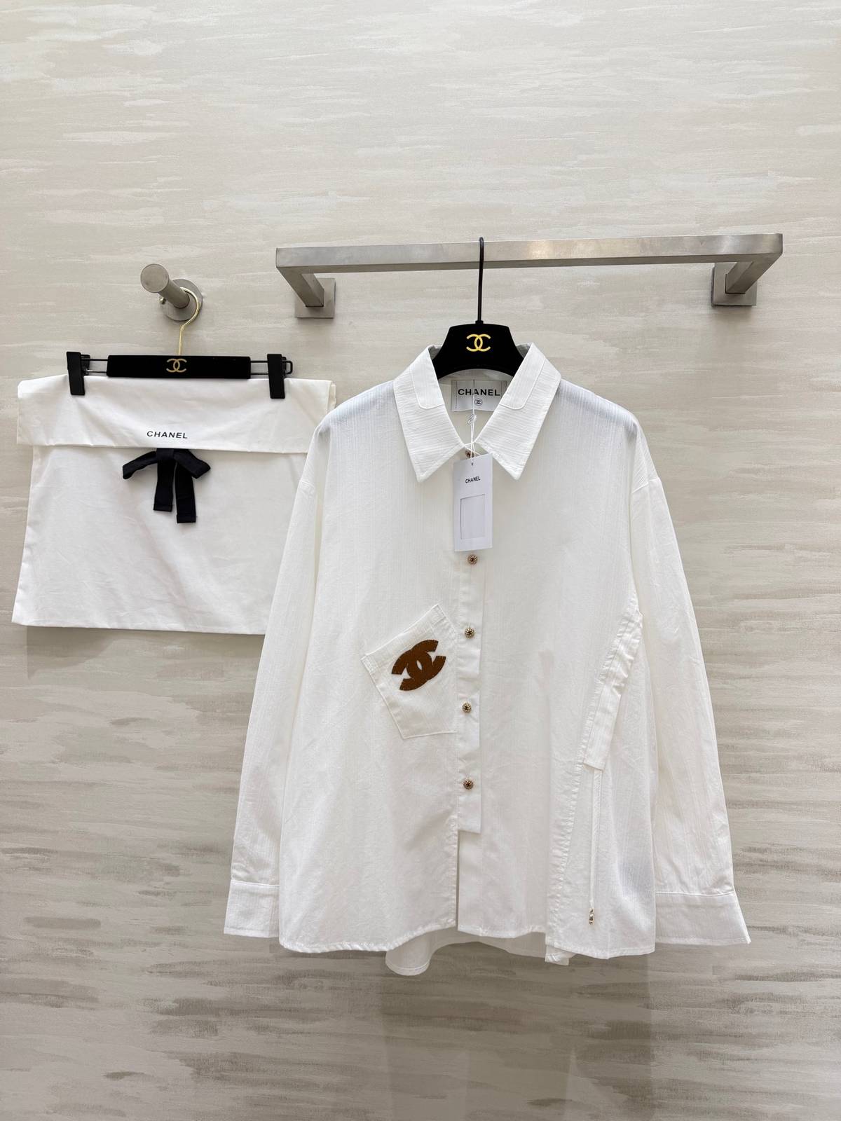 CHANEL シャネル シャツ 長袖 ロゴ 通勤 ホワイト