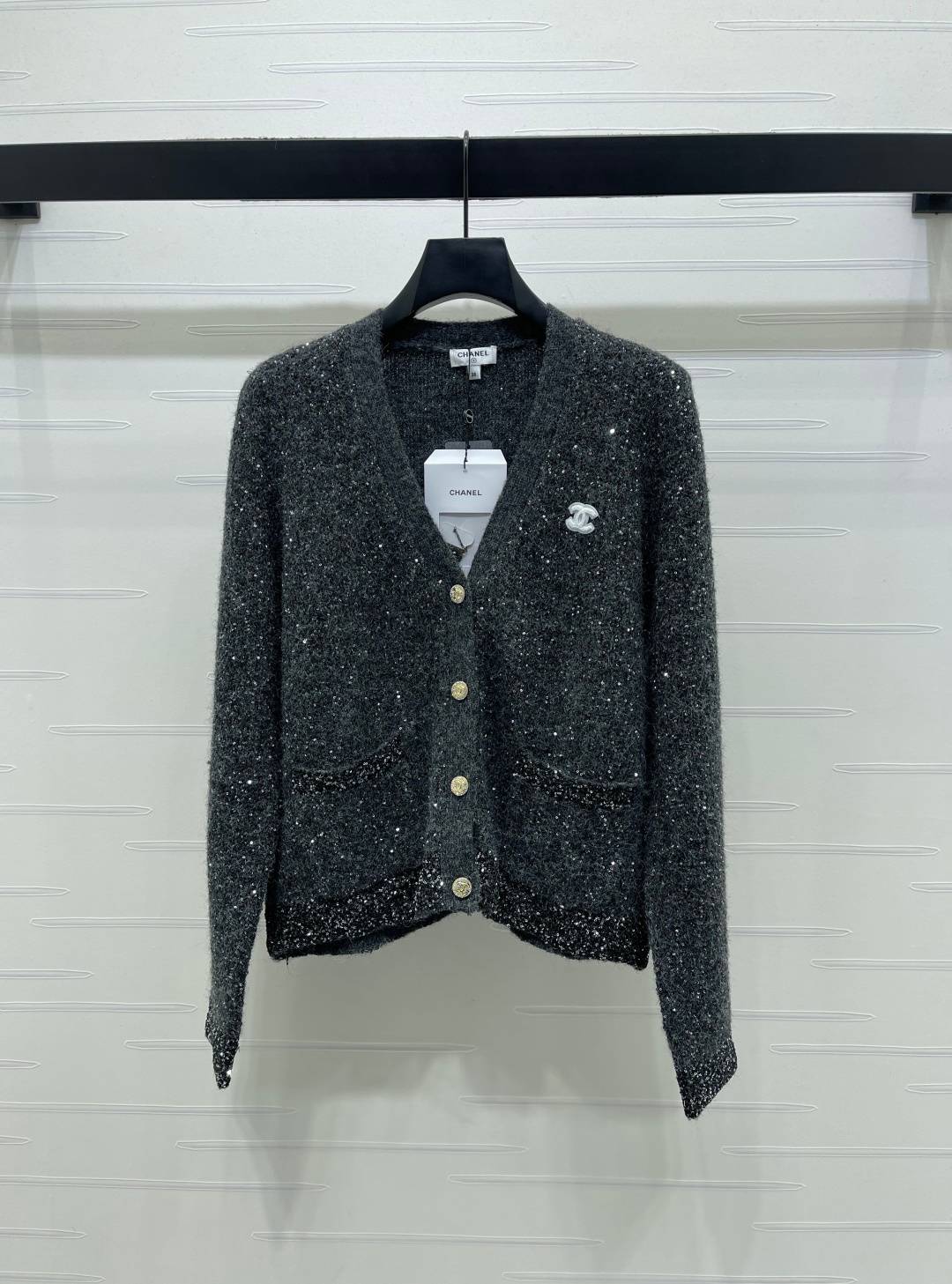 CHANEL シャネル ニットカーディガン Vネック ボタン 長袖 グレー