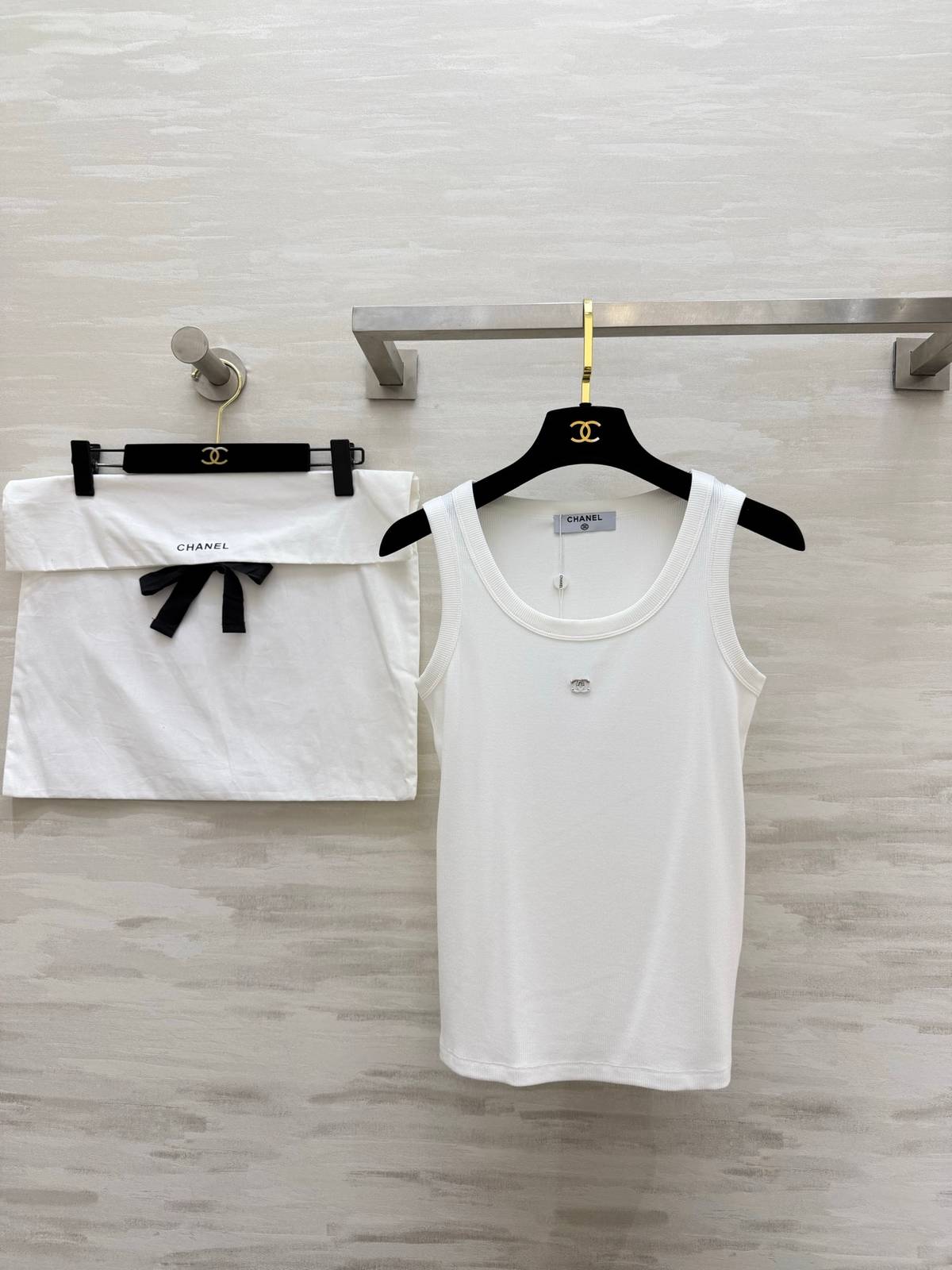 CHANEL シャネル ベスト ロゴ レディース ホワイト