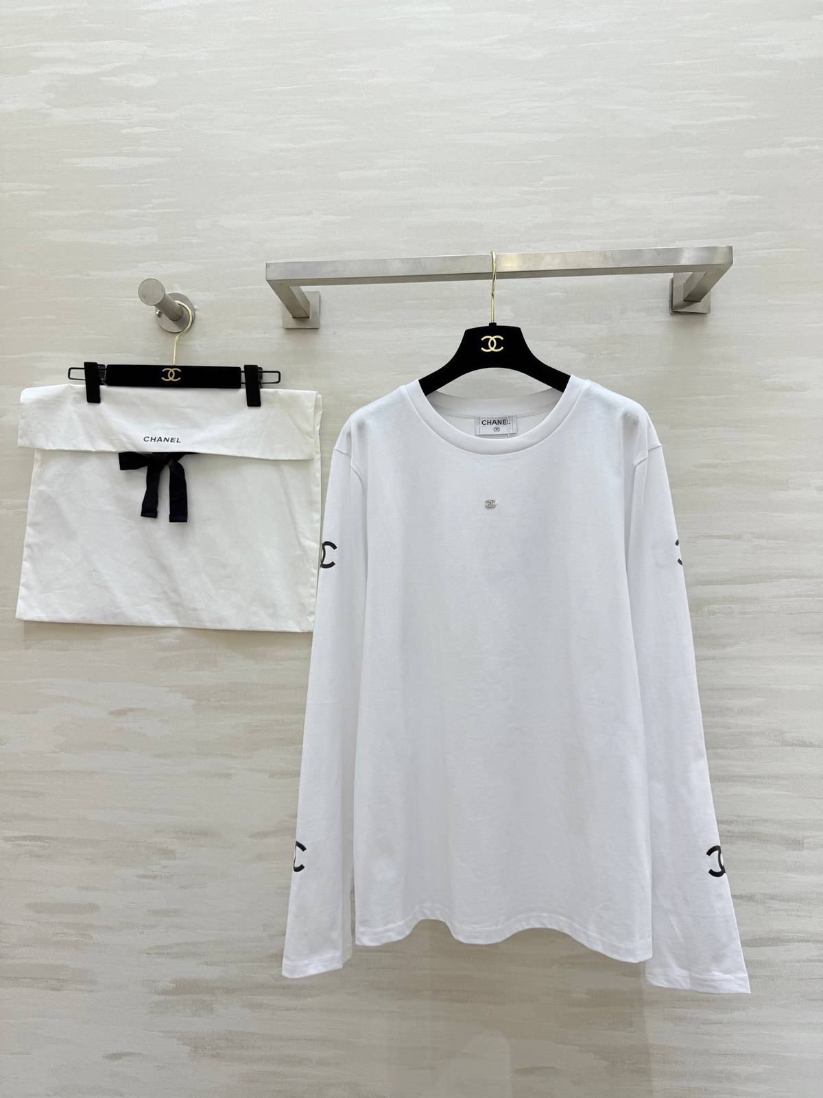 CHANEL シャネル プルオーバー 長袖 クルーネック ロゴ ホワイト