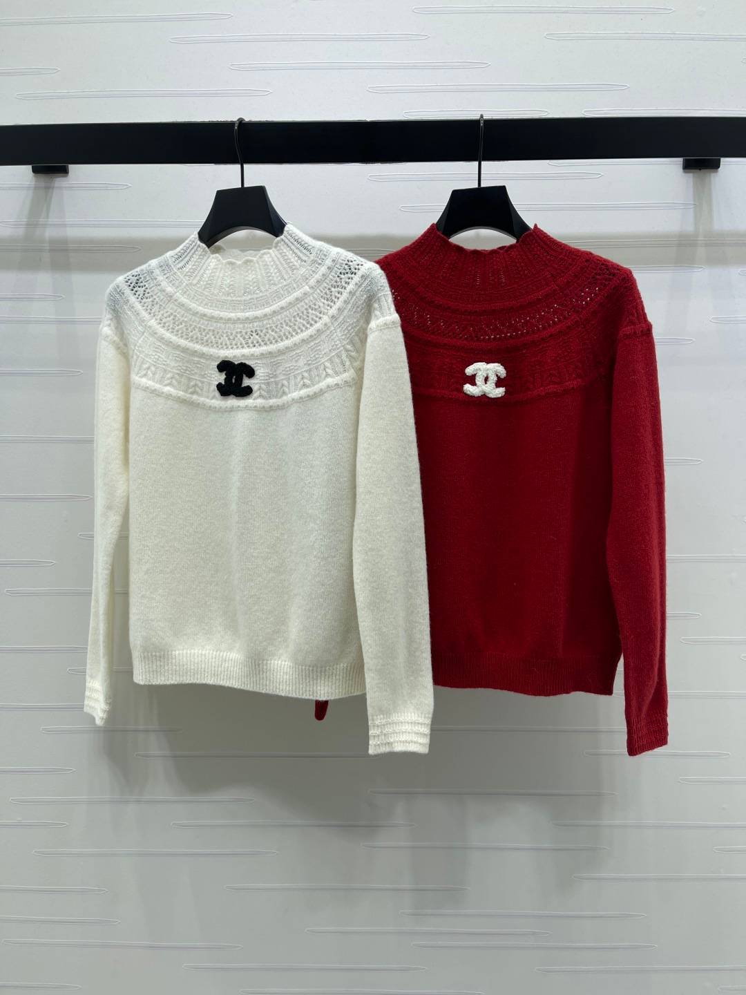 CHANEL シャネル ニットセーター ロゴ 長袖 ブラック ベージュ