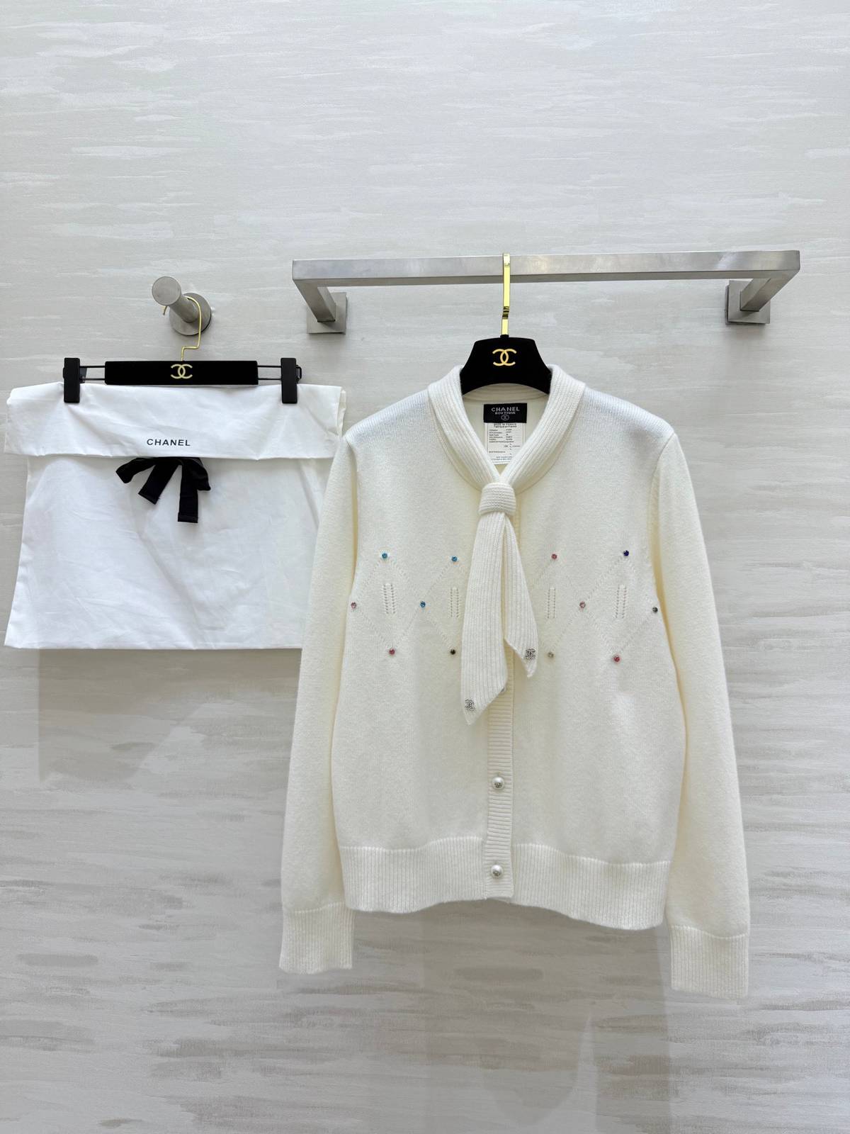CHANEL シャネル ニットセーター クルーネック 長袖 ホワイト