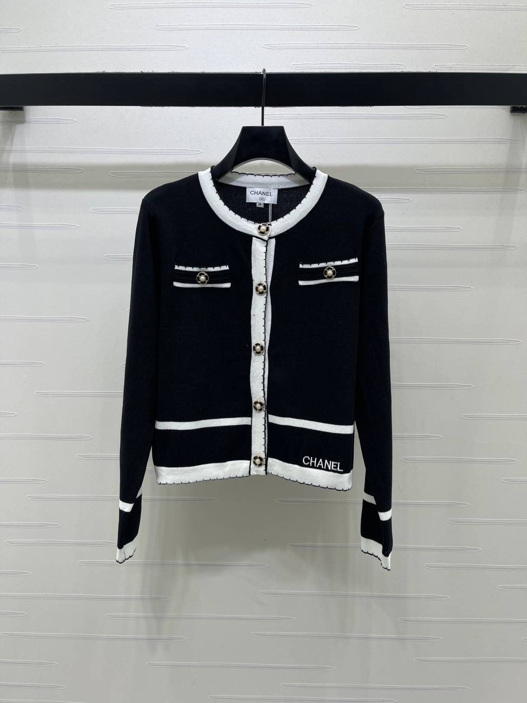CHANEL シャネル ニットカーディガン 長袖 クルーネック ブラック